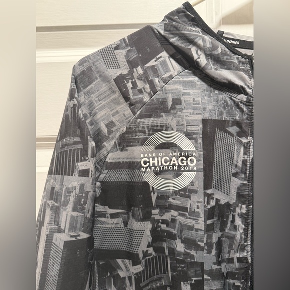 Nike 2018 Chicago Marathon Running Jacket - Picture 8 of 9
